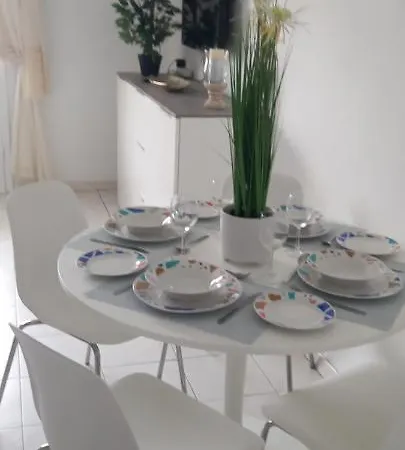 Beautiful Spacious 1-bed With Aircon Apartment Puerto del Carmen (Lanzarote)