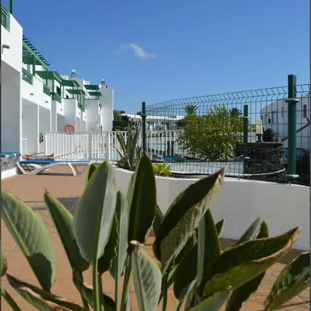 Apartment Beautiful Spacious 1-bed With Aircon