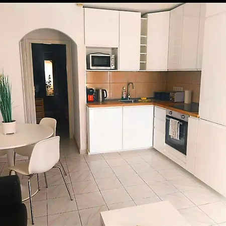 Beautiful Spacious 1-bed With Aircon * Puerto del Carmen (Lanzarote)